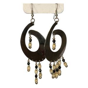 Vintage 90s Handmade‎ Beaded Earrings Gold Tone Metal Black Ivory Swirl